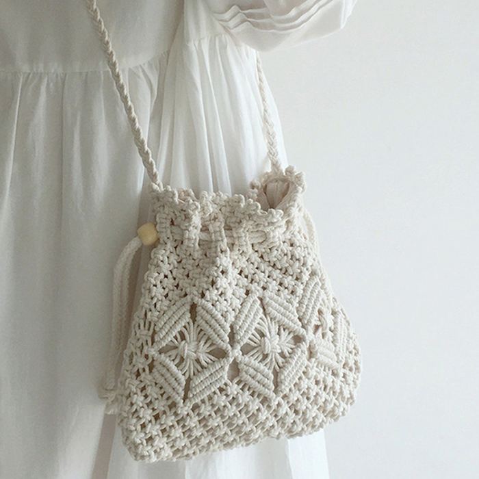 Diamond-Pattern Cotton Macrame Drawstring Shoulder Bag