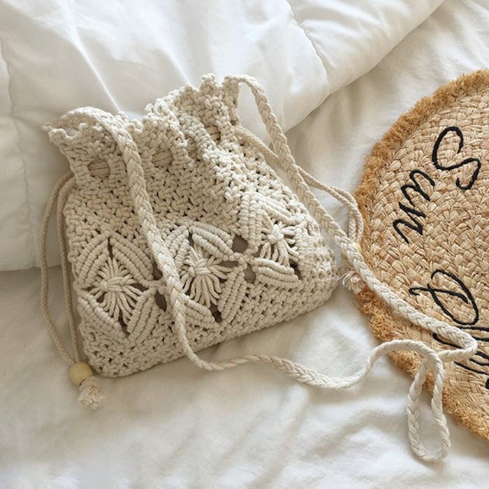 Diamond-Pattern Cotton Macrame Drawstring Shoulder Bag