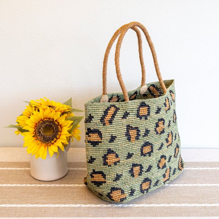 Green Leopard-Pattern Raffia Tote with Rounded Handles