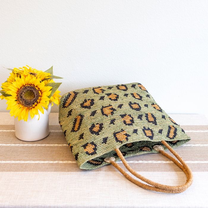 Green Leopard-Pattern Raffia Tote with Rounded Handles