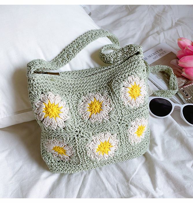 Daisy Granny-Square Crochet Shoulder Bag
