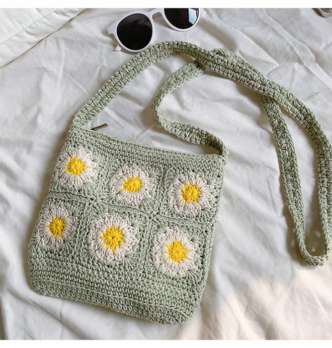 Daisy Granny-Square Crochet Shoulder Bag