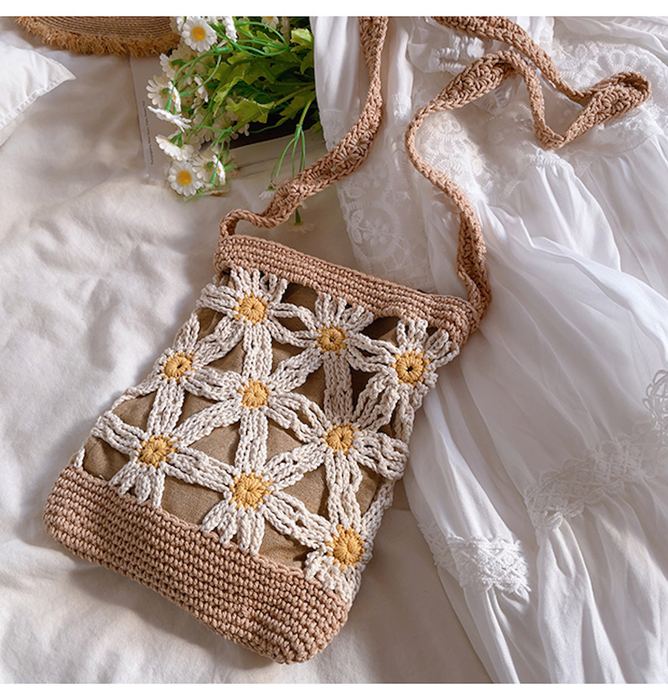 Mini Daisy Openwork Crochet Shoulder Bag