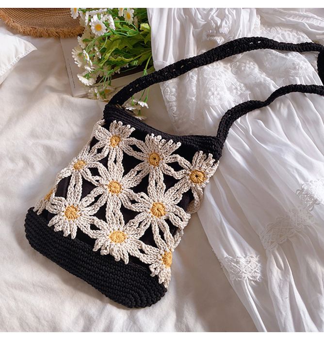 Mini Daisy Openwork Crochet Shoulder Bag
