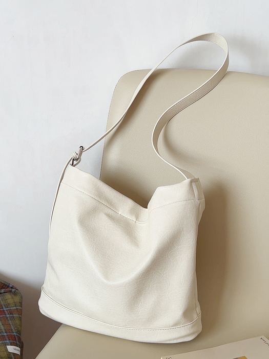 Rounded High Quality Synthetic Leather Bucket Bag