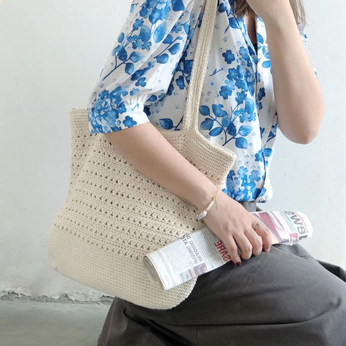 Rectangular Crochet Tote with Horizontal Stitch Bands