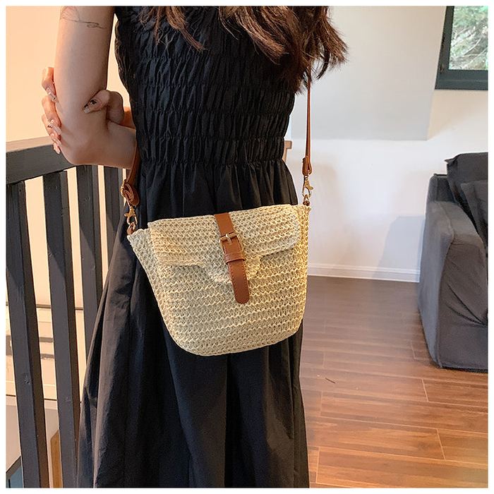 Compact Woven Straw Flap Crossbody Bag