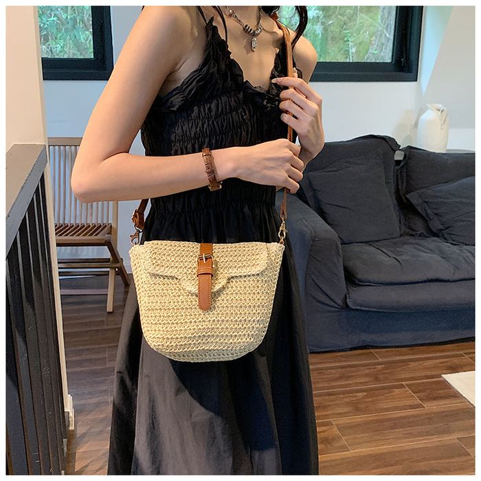 Compact Woven Straw Flap Crossbody Bag