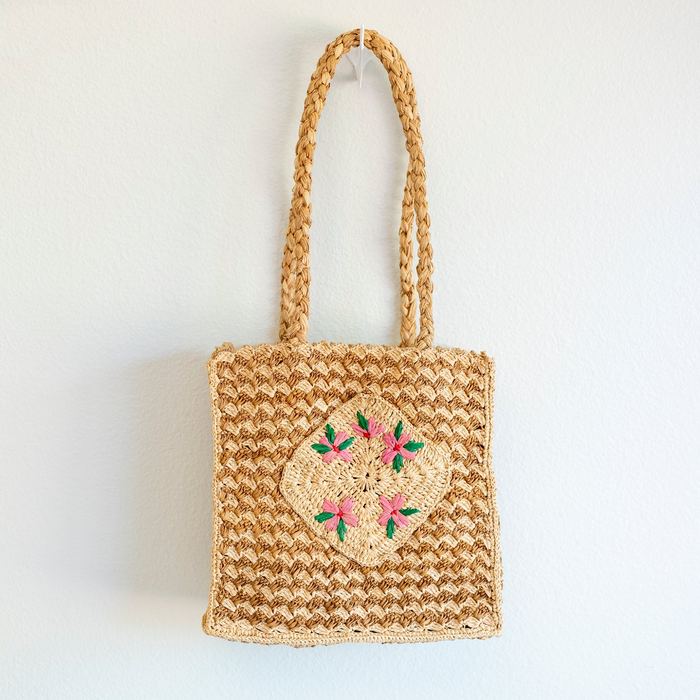 Square Raffia Handbag with Floral Medallion
