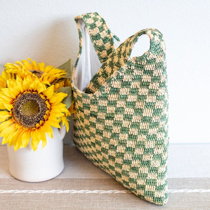 Green Checkered Raffia Shoulder Tote